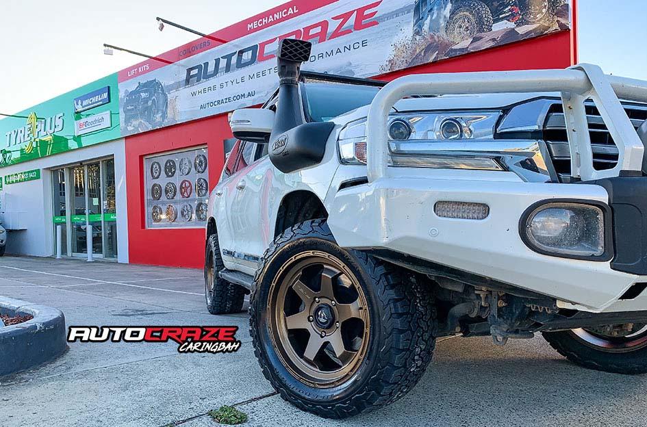 TOYOTA LANDCRUSIER SHOK BRONZE